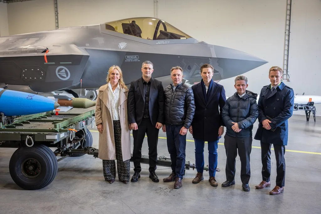 El ministro de Defensa ucraniano Mykhailo Fedorov participó en una sesión de NORDEFCO junto a sus homólogos de Suecia, Noruega, Dinamarca, Finlandia e Islandia. Créditos: Mykhailo Fedorov.