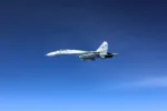 Cazas rusos Su-27 interceptaron un avión RC-135W Rivet Joint de la RAF en el espacio aéreo internacional sobre el Mar Negro. Créditos: Royal Air Force.