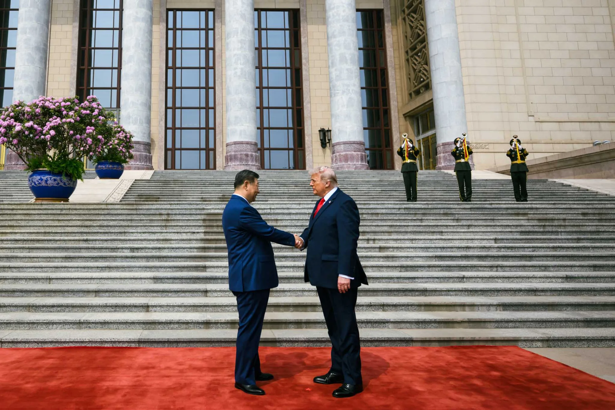 Ceremonia de llegada en Beijing, mostrando al presidente Trump y Xi Jinping el 14 de mayo de 2026. Créditos: Casa Blanca.