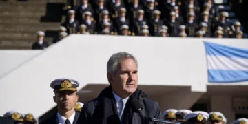 Pablo Quirno, Canciller argentino, en la ceremonia por el 212° aniversario de la Armada Argentina. Créditos: Pablo Quirno.
