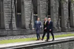 Secretario de Defensa estadounidense Pete Hegseth, el secretario de Defensa británico John Healey y el ministro de Defensa australiano Richard Marles durante el Diálogo Shangri-La. Créditos: Pete Hegseth.
