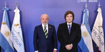 Lula y Milei en la cumbre del Mercosur 2025 Presidencia/NA