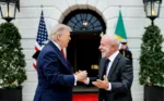 El presidente de Brasil, Lula da Silva, junto a su homólogo de Estados Unidos, Donald Trump, durante la reunión del pasado jueves (7) en la Casa Blanca. Créditos: X (@LulaOficial)