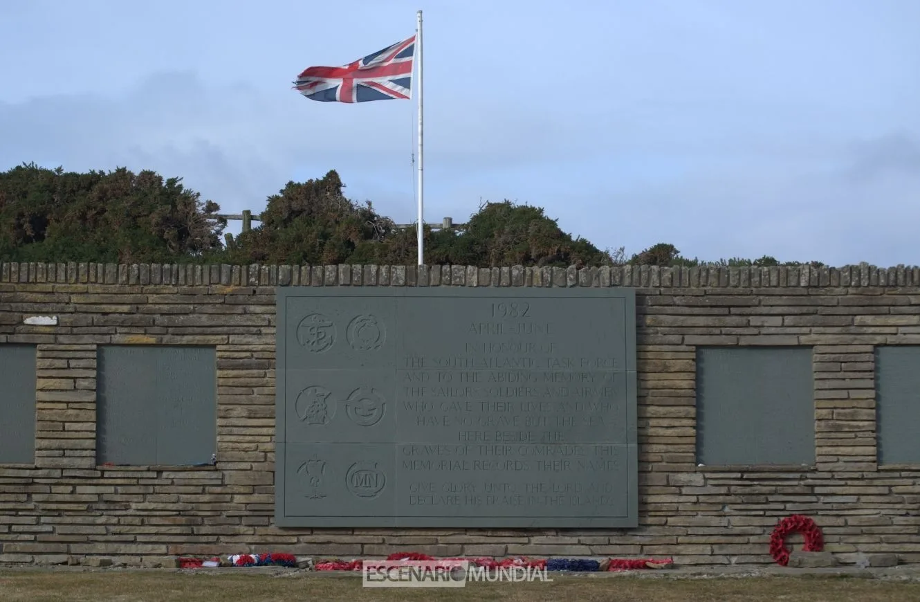 Cementerio de San Carlos, Islas Malvinas. Crédito: Alejo Sanchez Piccat 