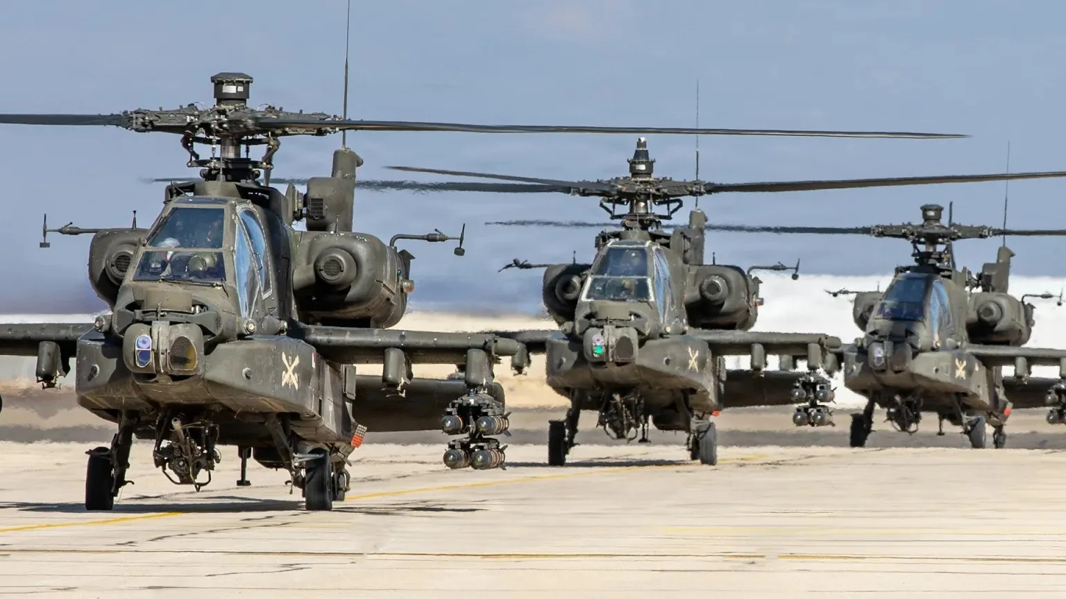 HELICÓPTEROS APACHE