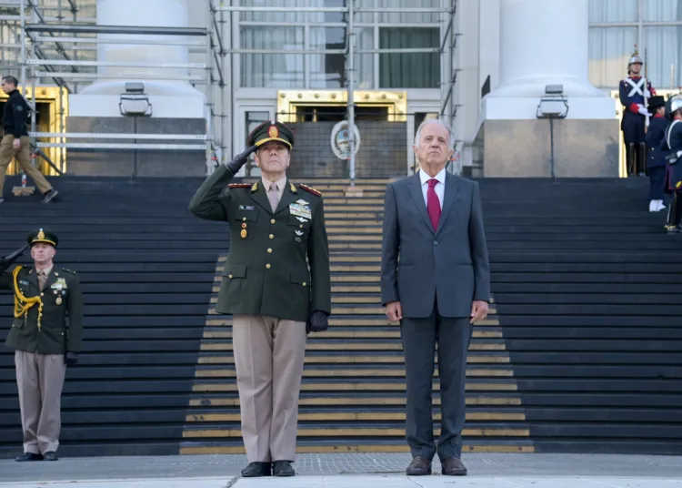 El ministro de Defensa argentino, Carlos Presti, mantuvo una reunión de trabajo con el ministro de Defensa de Brasil, José Mucio Monteiro, para avanzar en la agenda bilateral de cooperación en defensa. Créditos: X (MinDefensa_Ar)