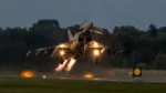 Los aviones Typhoon de la RAF realizarán misiones de defensa aérea sobre Polonia como parte de la misión de la alianza militar para reforzar el flanco oriental en septiembre de 2025. Ministerio de Defensa
