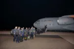 Despliegue de un C-17 Globemaster III cargado con personal y equipo de búsqueda y rescate urbano desde Dover AFB hacia Venezuela. Créditos: SOUTHCOM.