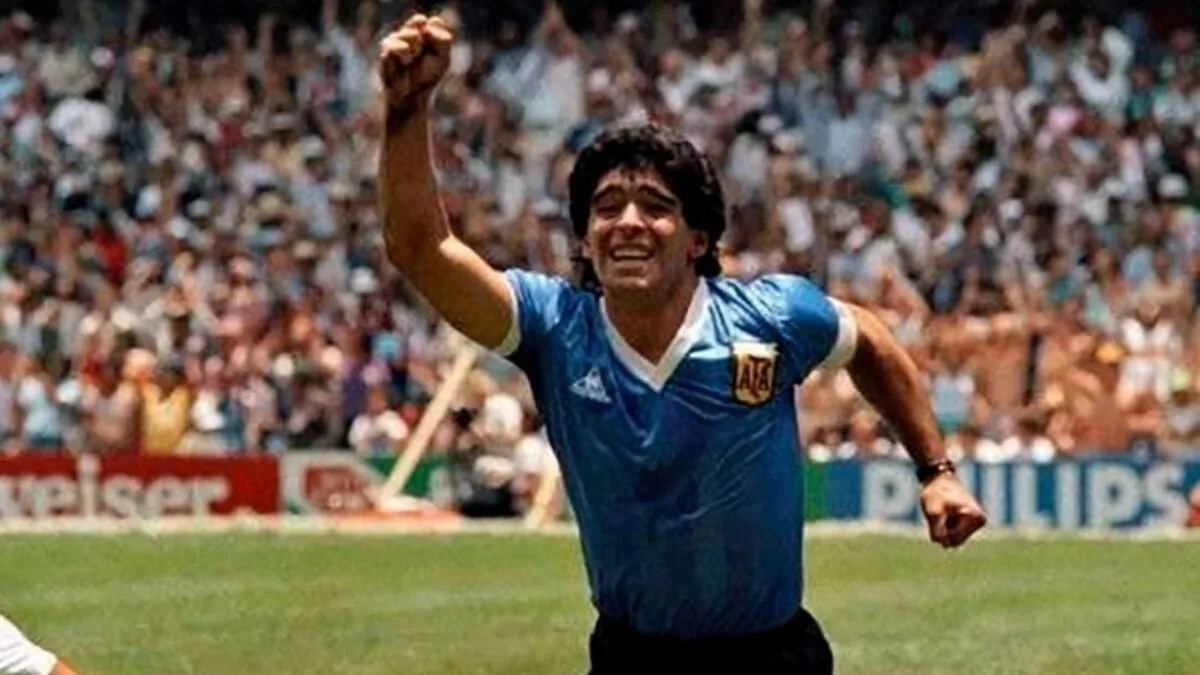 Diego Maradona festeja el mejor gol en la historia de la Copa del Mundo.