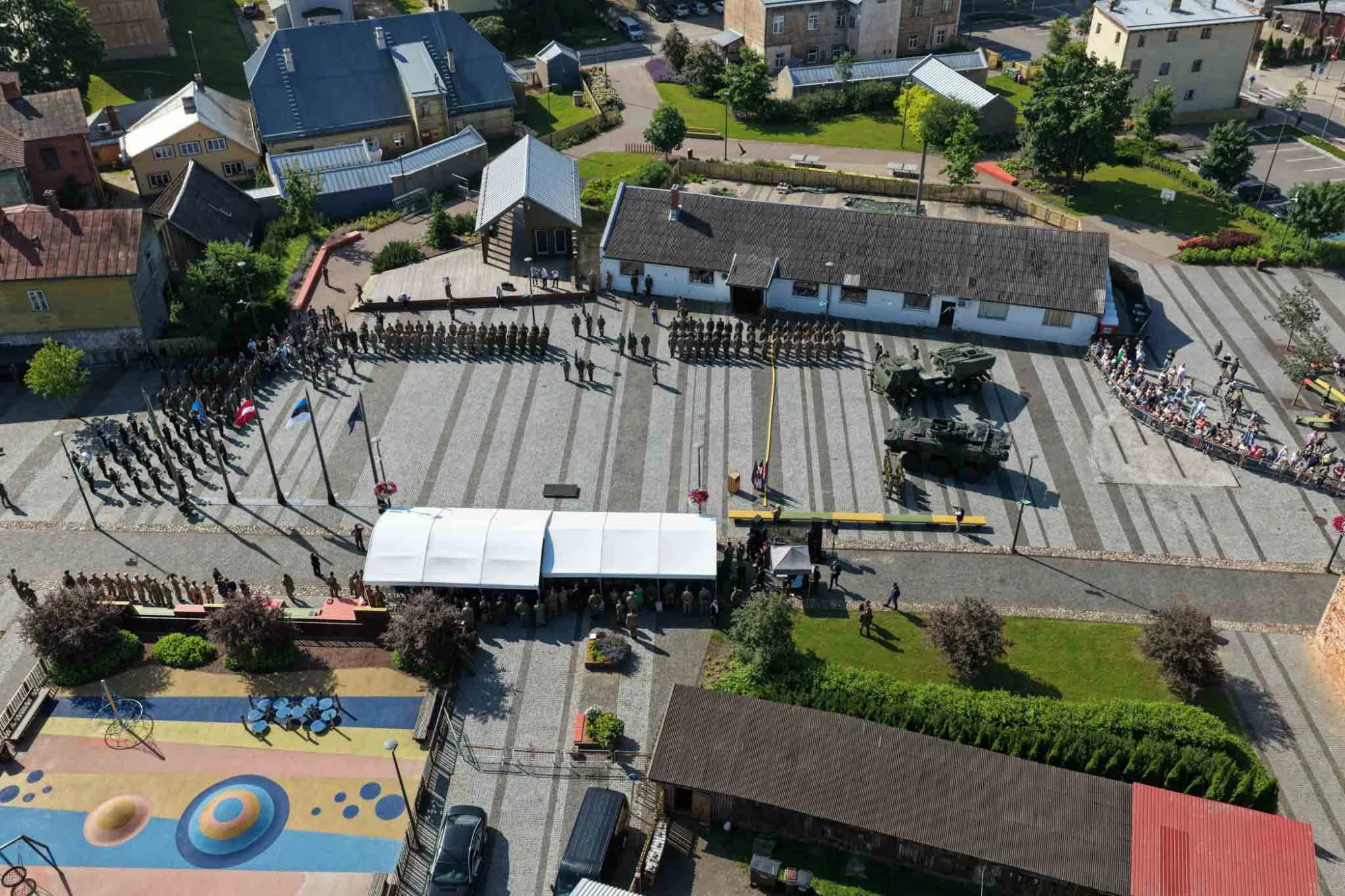 El Cuerpo Germano-Holandés (1GNC) asumió el 30 de junio de 2026 el mando táctico de las fuerzas terrestres de Estonia y Letonia, reforzando la cooperación aliada en el flanco oriental de la OTAN. Créditos: Ministerio de Defensa de Estonia.