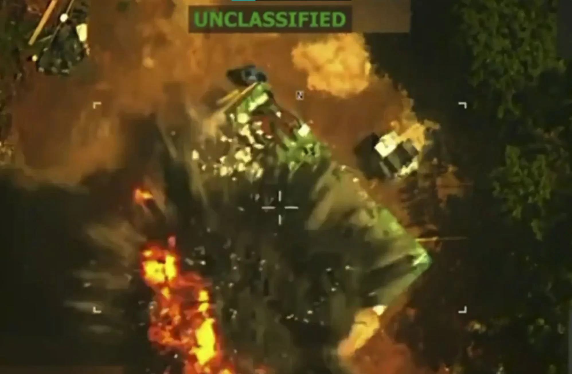 Captura de pantalla del video del ataque de EE.UU. a posiciones del Tren de Aragua. Crédito: Secretaria de Defensa de EE.UU. via X