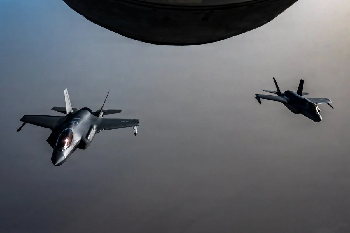 Dos cazas F-35A stealth de la Fuerza Aérea de EE.UU. en patrulla sobre el Medio Oriente. Créditos: CENTCOM.