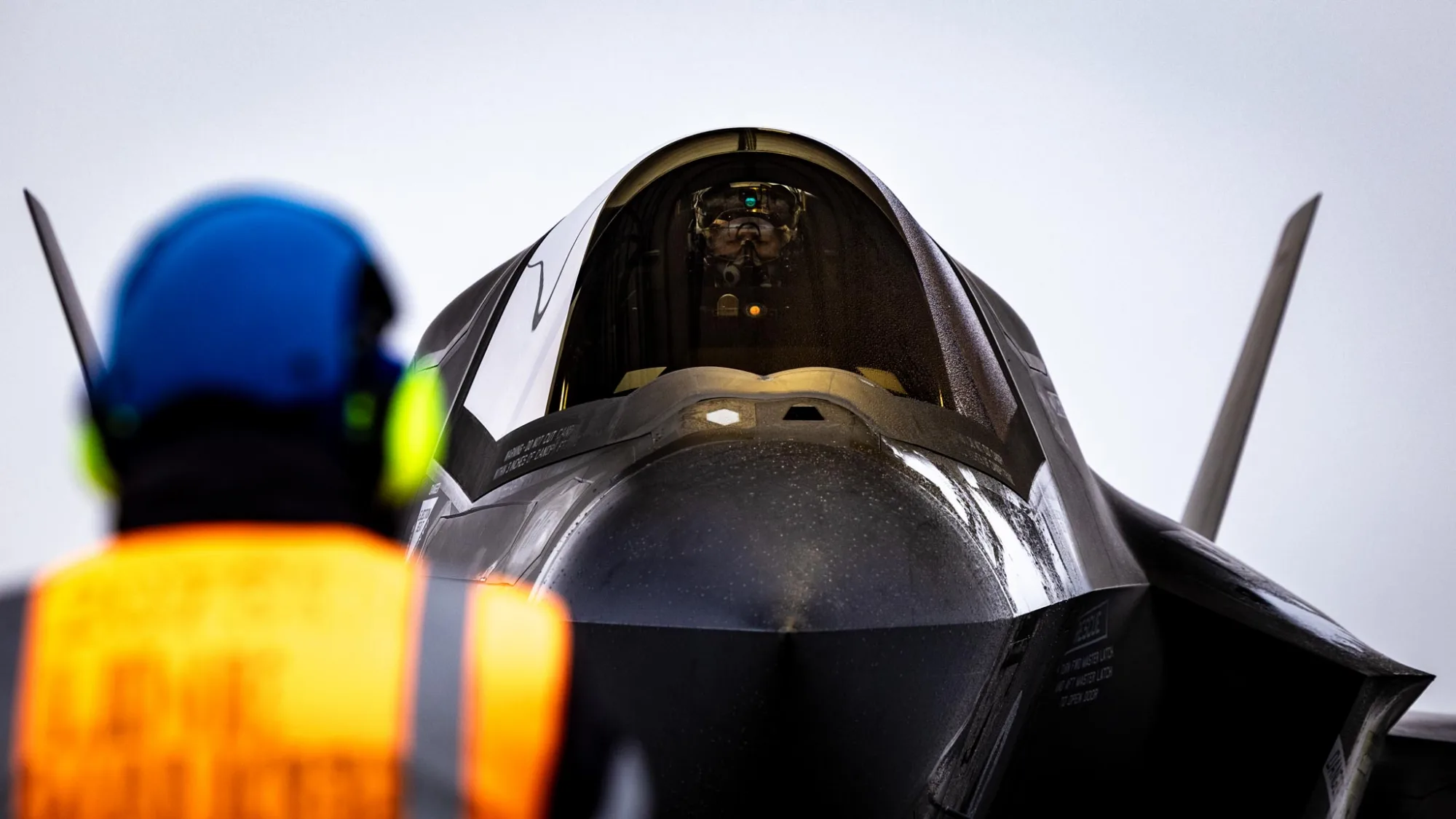Royal Air Force anuncia el despliegue de aviones F-35B desde la base RAF Marham hacia RAF Akrotiri en Chipre para apoyar operaciones aéreas defensivas conjuntas con aliados del Reino Unido. Créditos: Royal Air Force.