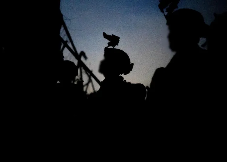 Desmantelación de un depósito de armas antitanque de Hezbolá en Al-Khiyam, Líbano, donde también se localizaron lanzadores, explosivos y armas cortas en instalaciones y escondites. Créditos: Fuerzas de Defensa de Israel.
