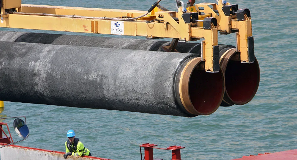 Robert Steuckers comparte una noticia sobre las conversaciones de AfD con funcionarios rusos para reactivar el suministro de gas a través de Nord Stream, lo que genera malestar en el gobierno del canciller Friedrich Merz.