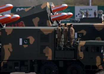 Pakistán emitió un NOTAM para el 9 y 10 de junio de 2026, restringiendo un área de unos 850 km, indicio típico de una prueba de misil. Créditos: Defence Index.