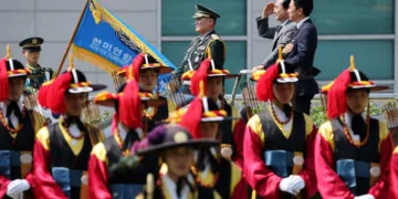 Ministros de defensa de Japón y Corea