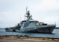 HMS Medway en la operación desde las Islas Malvinas a Tristan da Cunha. Crédito: BFSAI
