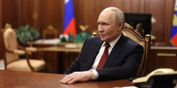 MFA Russia cita al presidente Putin reaccionando a una declaración de líderes de la UE que elogian el "uso innovador de drones" por parte de Ucrania, cuestionando si también aprueban el ataque con drones a un dormitorio estudiantil en Starobelsk. Créditos: MFA Russia.