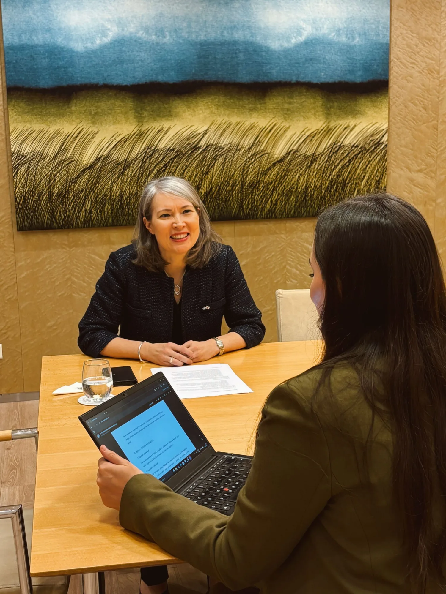Finlandia apuesta por profundizar su vínculo con Argentina en minería, innovación y cooperación estratégica. Entrevista de la Embajadora de Finlandia Nicola Lindertz. Archivo