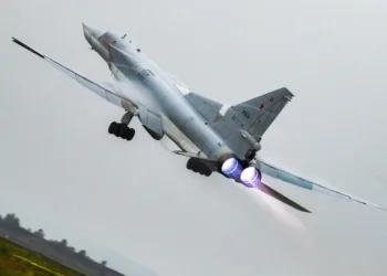 Bombardero supersónico de largo alcance Tu-22M3. Créditos: Defense Express.