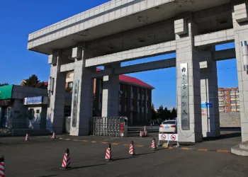 Universidad de Mongolia Interior de Ciencia y Tecnología en la ciudad centro industrial de tierras raras de China Baotou, Mongolia Interior, China, 6 de abril de 2026. REUTERS
