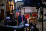 Entrevista del presidente Donald J. Trump con Lara Trump el 28 de mayo de 2026. Créditos: Galería de la Casa Blanca.