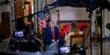 Entrevista del presidente Donald J. Trump con Lara Trump el 28 de mayo de 2026. Créditos: Galería de la Casa Blanca.