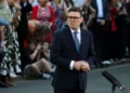 El recién nombrado Primer Ministro de Gran Bretaña, Andy Burnham, pronuncia un discurso frente al número 10 de Downing Street tras asumir el cargo, en Londres, Gran Bretaña, el 20 de julio de 2026. Temilade Adelaja/Reuters