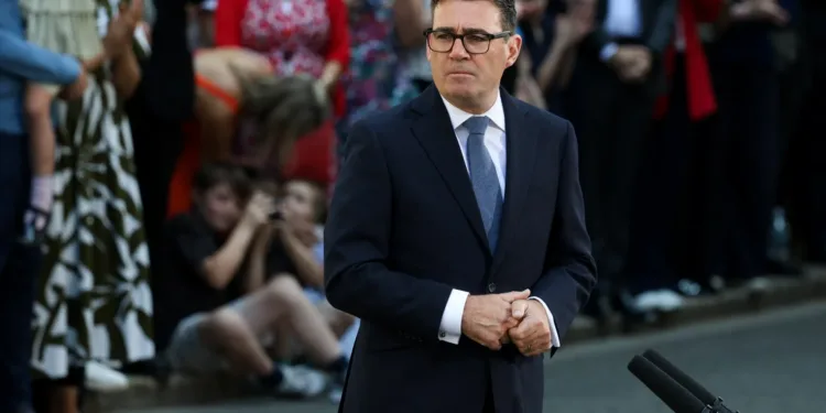 El recién nombrado Primer Ministro de Gran Bretaña, Andy Burnham, pronuncia un discurso frente al número 10 de Downing Street tras asumir el cargo, en Londres, Gran Bretaña, el 20 de julio de 2026. Temilade Adelaja/Reuters