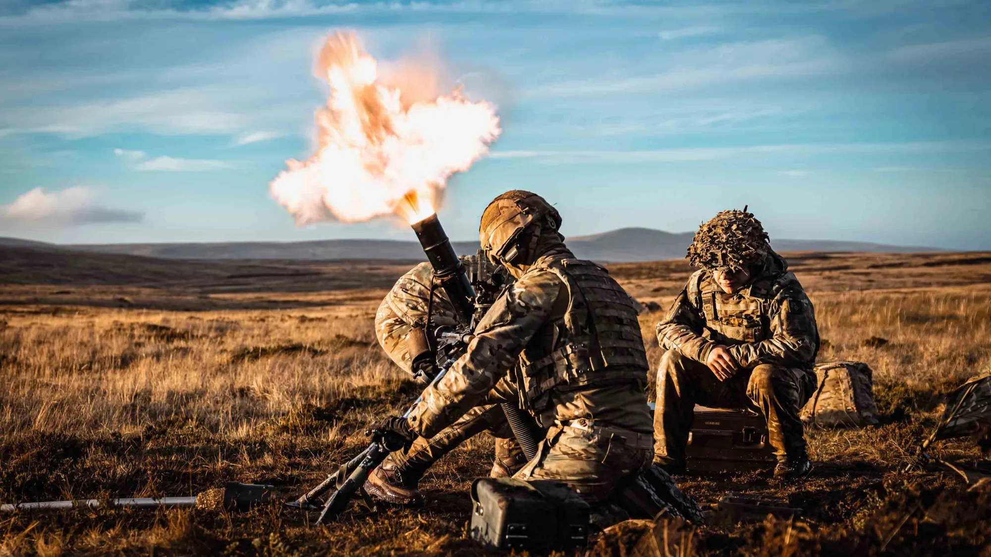 Final de la rotación del 5 RIFLES del Ejército Británico como Compañía de Infantería de Roulement en las Islas Malvinas, con entrenamiento de fuego real de morteros, francotiradores y ametralladoras durante el Ejercicio Cape Upholder. Créditos: Defence Operations.
