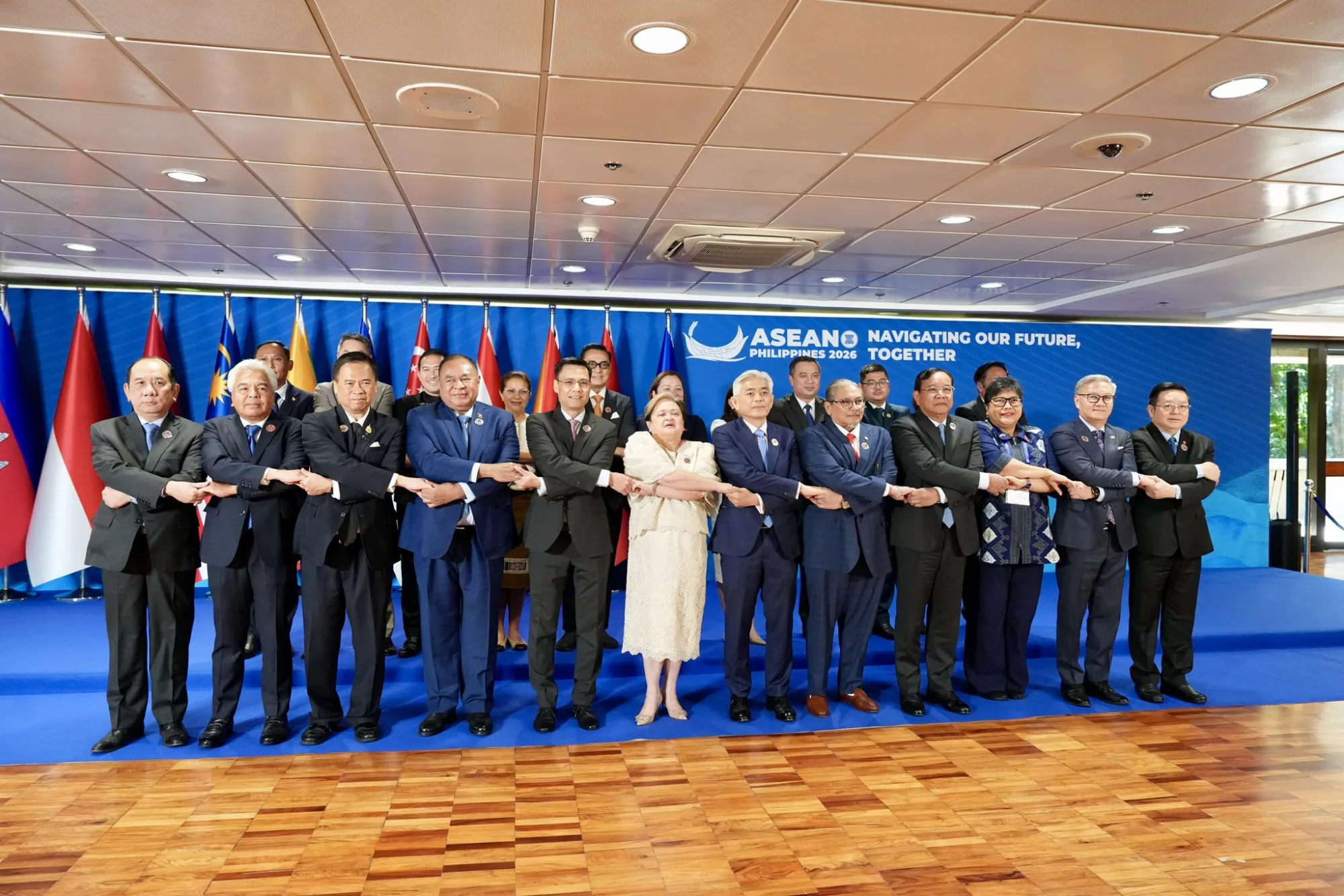 Interfaz de Ministros de Exteriores con representantes de la Comisión Intergubernamental de Derechos Humanos de la ASEAN (AICHR) en Manila, Filipinas, al margen de la 59ª Reunión de Ministros de Asuntos Exteriores. Créditos: ASEAN.