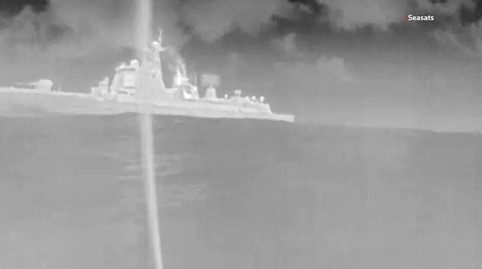 Un dron naval de una empresa estadounidense se acercó a un destructor chino y abrió un nuevo frente privado de vigilancia en el Pacífico. Créditos: Reuters