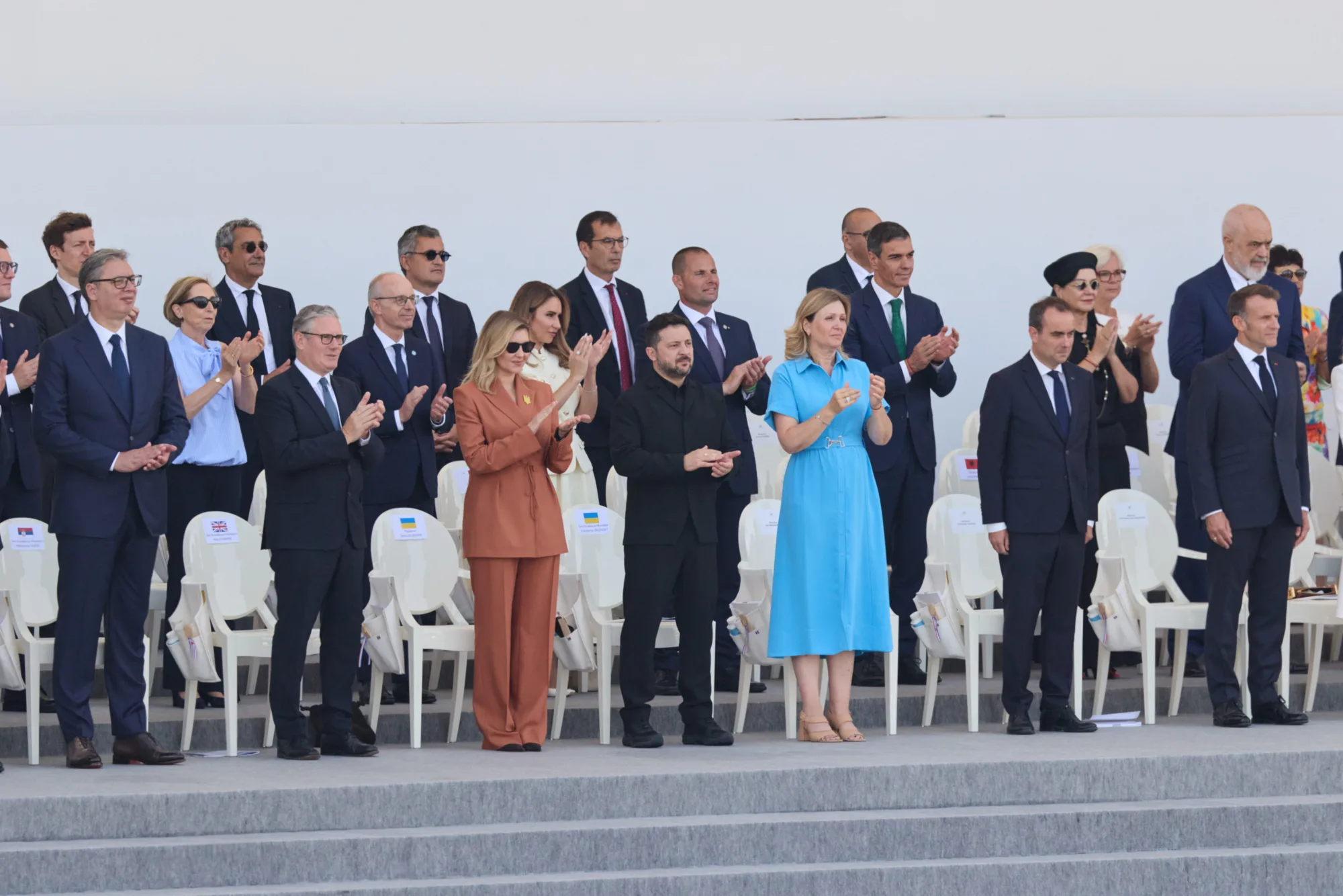 El presidente Zelenskyy destacó la participación de soldados ucranianos en el desfile militar del 14 de julio en París, donde marcharon por los Campos Elíseos durante la celebración del Día de la Bastilla. Créditos: Volodymyr Zelenskyy.