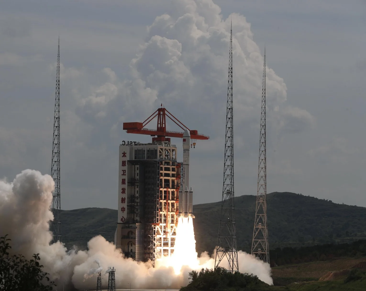 Lanzamiento de 18 satélites de comunicaciones de la constelación G60 (Qianfan o Thousand Sails) el 6 de agosto de 2024 mediante un cohete Long March 6A desde el Centro de Lanzamiento de Taiyuan. Créditos: Wu Lei, periodista de CGTN.