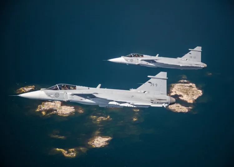 Cazas Gripen E en formación de vuelo. Créditos: Saab.