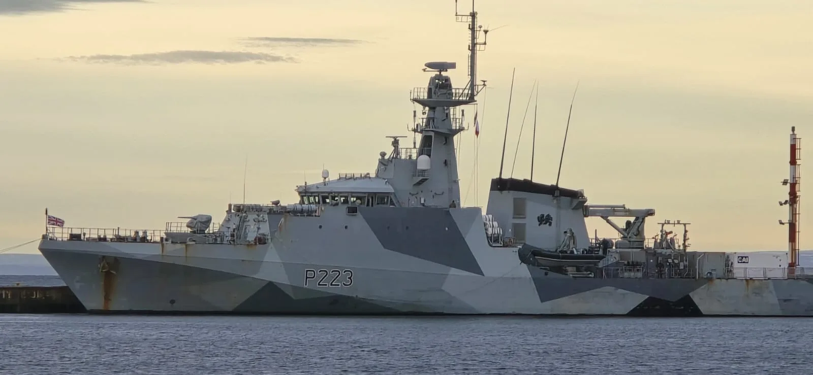 El HMS Medyay en Punta Arenas Chile. Crédito: Navy Lookout via X
