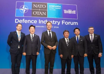 El secretario general de la OTAN, Mark Rutte (tercero por la izquierda), con representantes del Cuarteto Indo-Pacífico (de izquierda a derecha): el ministro de Defensa de Nueva Zelanda, Chris Penk; el presidente de Corea del Sur, Lee Jae Myung; el ministro de Asuntos Exteriores de Japón, Toshimitsu Motegi; el ministro de Defensa, Shinjiro Koizumi; y el ministro de la industria de defensa de Australia, Pat Conroy, en Ankara, capital de Turquía, el martes. Foto: Kyodo