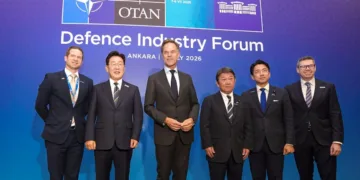 El secretario general de la OTAN, Mark Rutte (tercero por la izquierda), con representantes del Cuarteto Indo-Pacífico (de izquierda a derecha): el ministro de Defensa de Nueva Zelanda, Chris Penk; el presidente de Corea del Sur, Lee Jae Myung; el ministro de Asuntos Exteriores de Japón, Toshimitsu Motegi; el ministro de Defensa, Shinjiro Koizumi; y el ministro de la industria de defensa de Australia, Pat Conroy, en Ankara, capital de Turquía, el martes. Foto: Kyodo