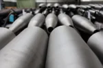 El Ministerio de Defensa de Polonia anuncia la firma de un acuerdo de intención entre NITRO-CHEM S.A. (del grupo PGZ) y la británica BAE Systems. Créditos: Ministerio de Defensa de Polonia.