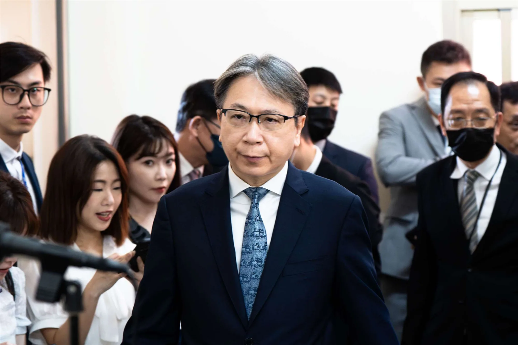 El director de la Oficina de Seguridad Nacional de Taiwán, Tsai Ming-yen, calificó el despliegue de más de 110 buques militares y guardacostas chinos a lo largo de la primera cadena de islas como una actividad rutinaria estacional. Créditos: Radio Taiwan International.