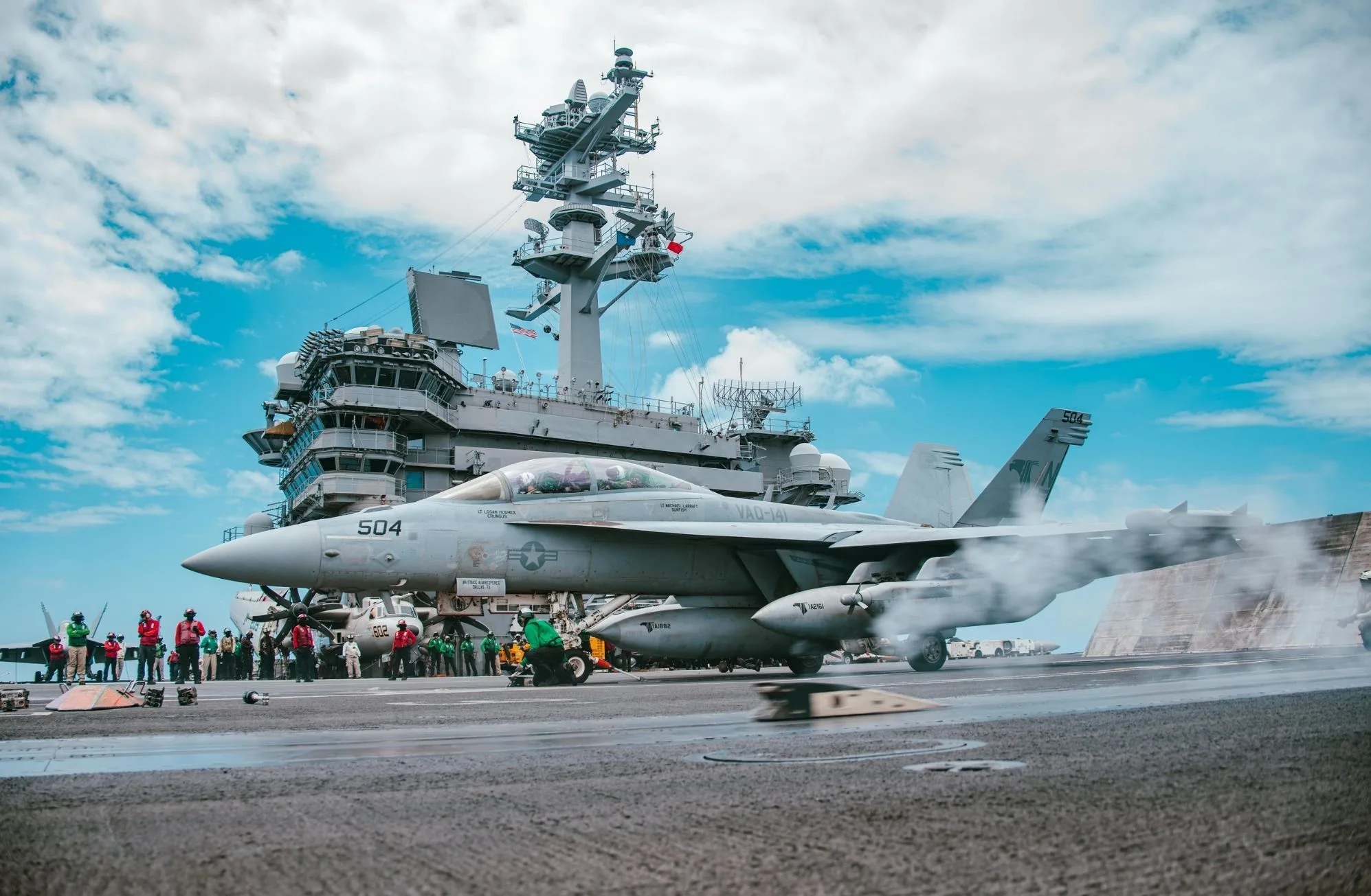 El USS George Washington transita por el estrecho de Luzón para llevar a cabo operaciones en el Mar de China Meridional. Crédito: página de la 7ª Flota X