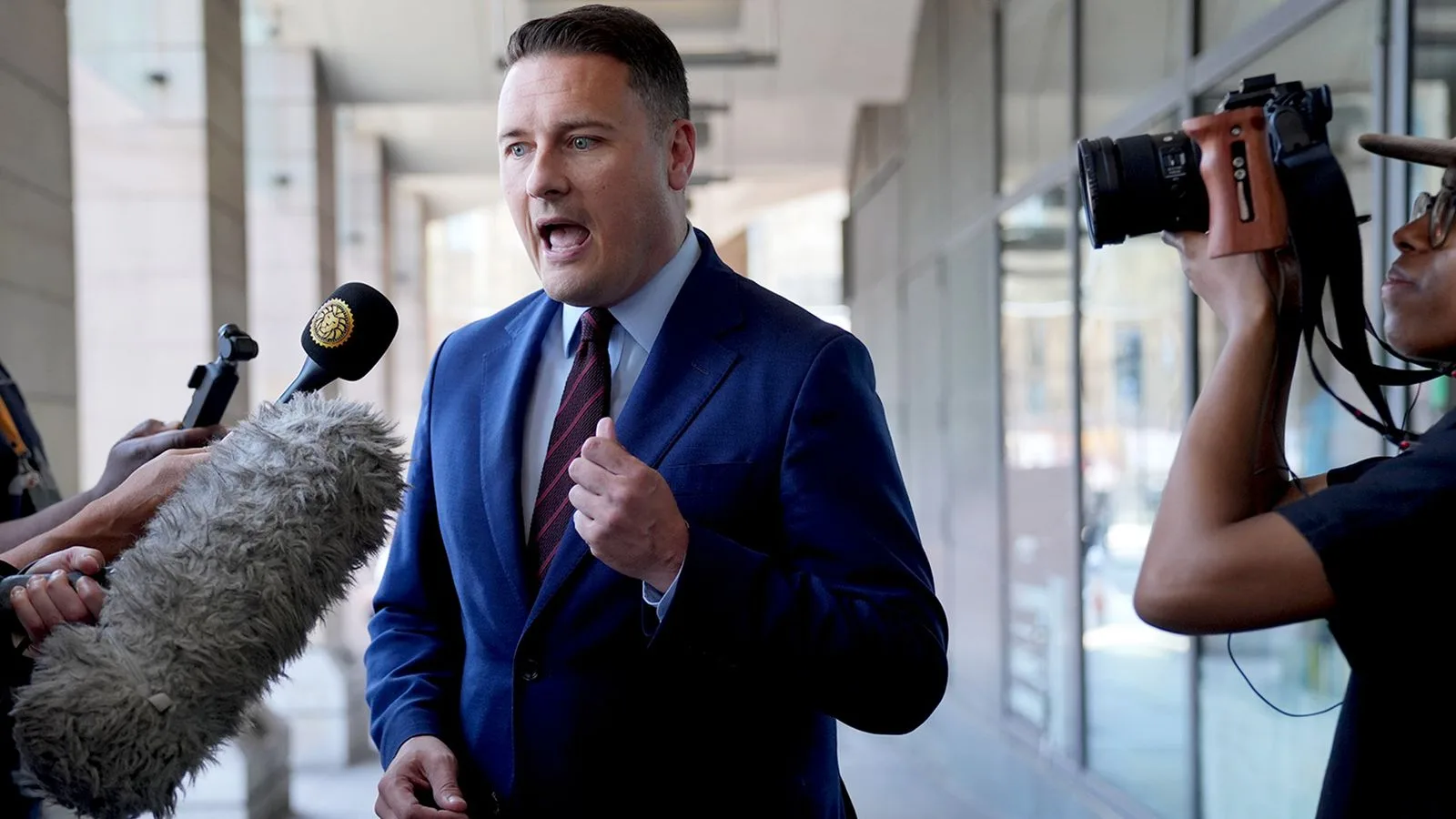 El nuevo secretario de Defensa, Wes Streeting, hablando en Portcullis House, en Westminster. Crédito: PA.