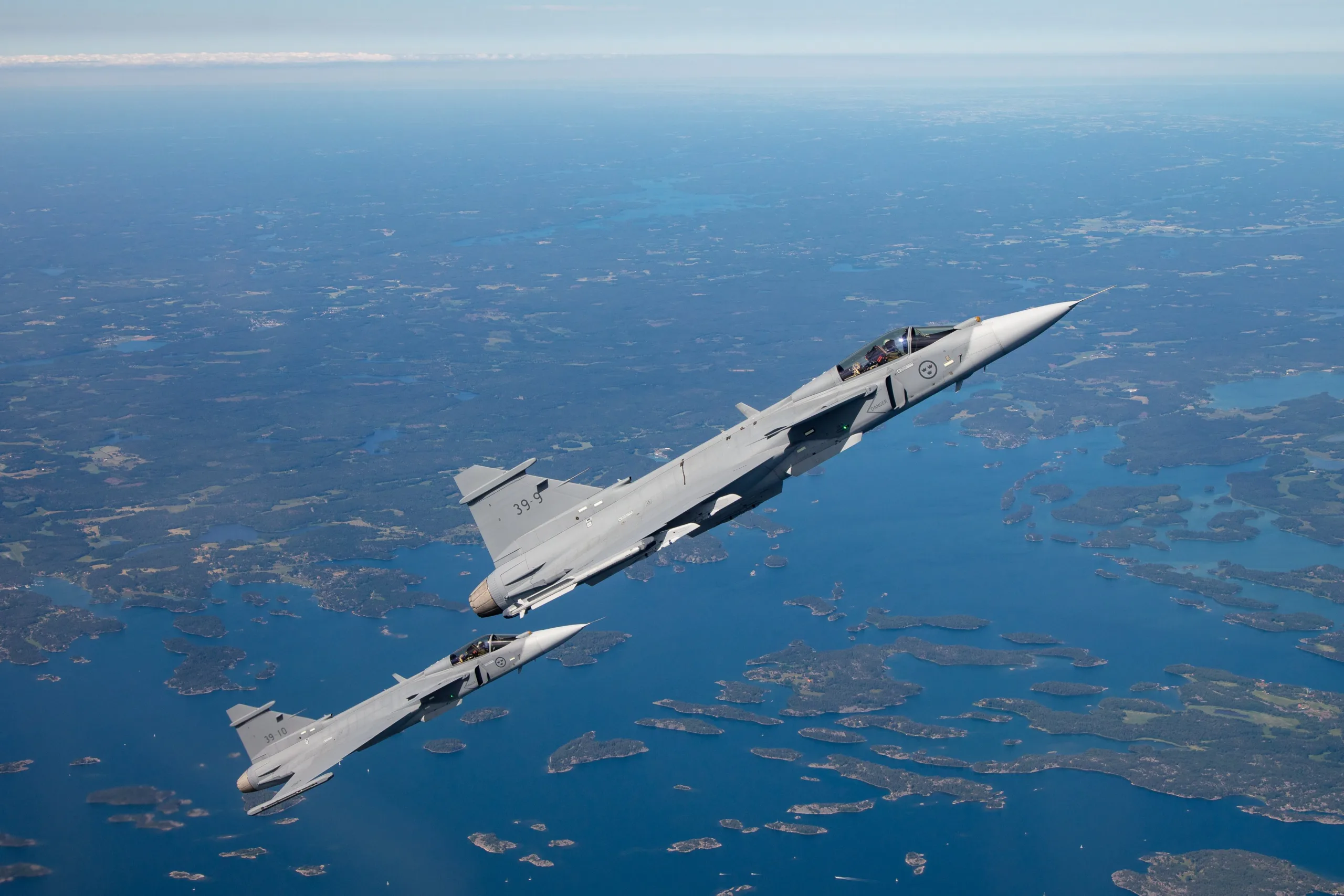 Cazas Gripen E en formación de vuelo. Créditos: Saab.