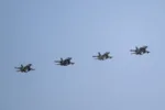 Aviones de combate F-16 vuelan sobre Diyarbakır, sureste de Türkiye, el 26 de julio de 2026. (Foto AA)
