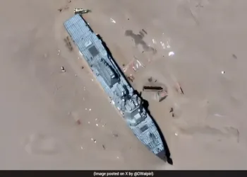 Las imágenes mostraban un sistema ferroviario de 6 metros de ancho con una diana del tamaño de un barco instalada.