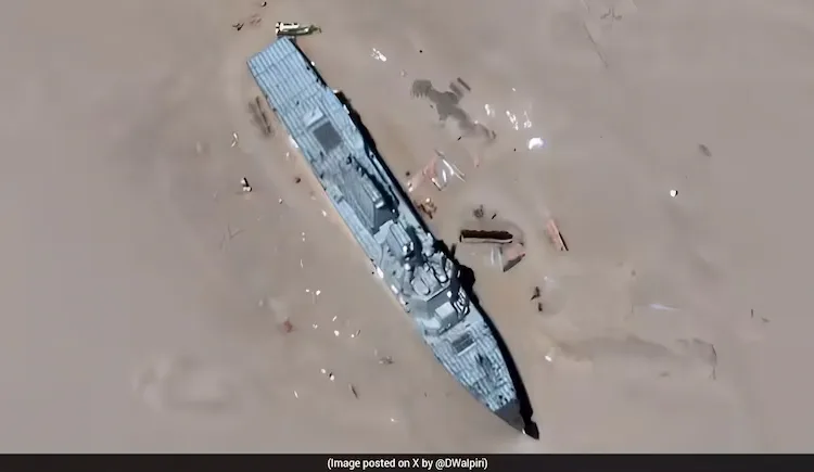 Las imágenes mostraban un sistema ferroviario de 6 metros de ancho con una diana del tamaño de un barco instalada.