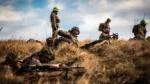 Ejercicios miliates del Ejército Británico en las Islas Malvinas con el despliegue de un dron. Crédito: Defence Operations via X