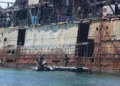 Un buque de la Guardia Costera China (CCG) realizó actividades de verificación con personal militar filipino cerca de Ren'ai Jiao (Second Thomas Shoal) durante patrullas rutinarias, presentándolo como contramedida a interferencias con botes de goma filipinos. Créditos: Global Times.