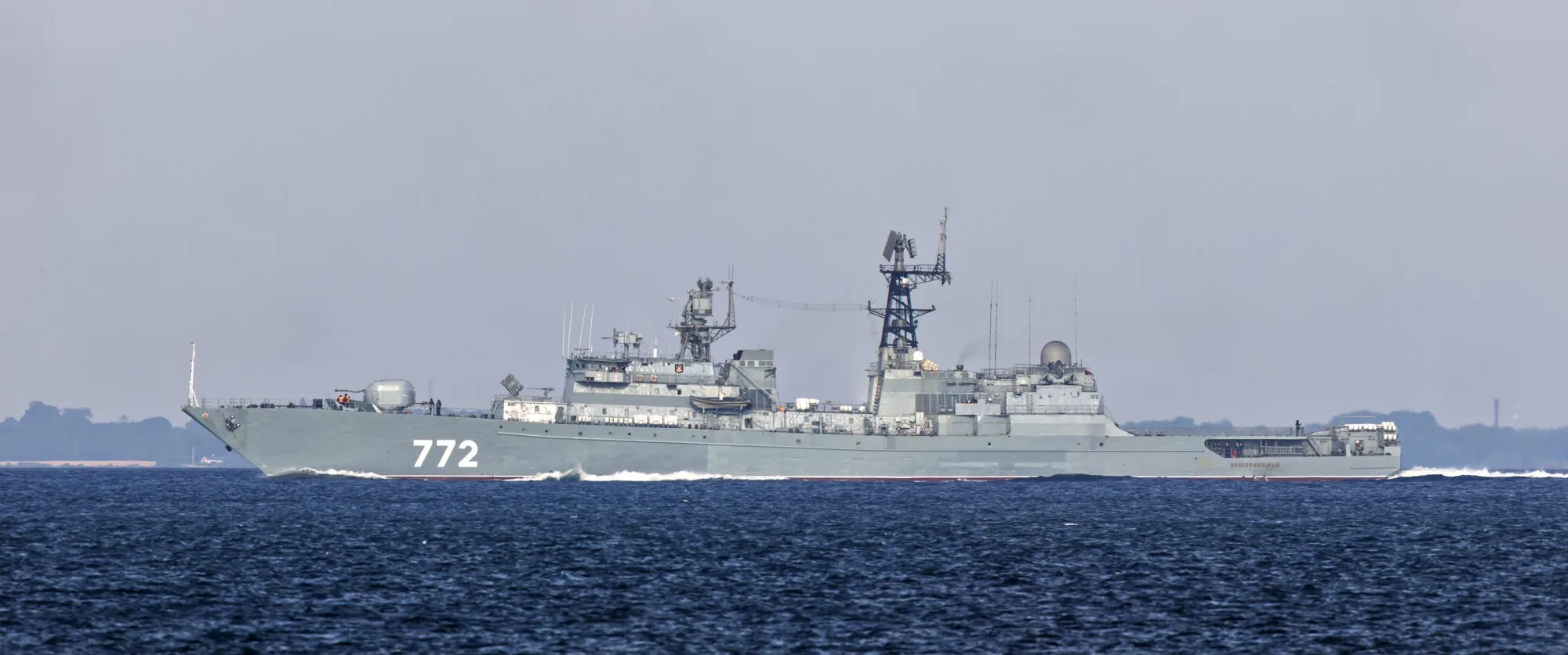 La fragata Neustrashimy, del Proyecto 11540, entró en agosto de 2025 en el mar Báltico. Crédito: Anders Dyhrberg Bruun.